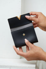 Load image into Gallery viewer, True North Wallet in Black