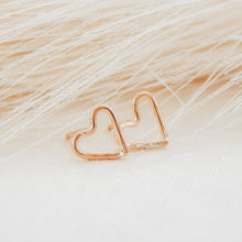 Load image into Gallery viewer, Hammered Heart Stud Earrings