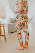 Load image into Gallery viewer, PREORDER: Short Sleeve Jogger PJ Set in Assorted Prints