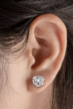 Load image into Gallery viewer, Moissanite Flower 925 Sterling Silver Earrings