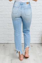 Load image into Gallery viewer, Mid-rise Destroyed Hem Judy Blue Boyfriend Jeans