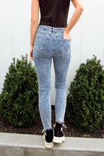 Load image into Gallery viewer, Acid Wash Destroyed Hem Judy Blue Skinny Jeans