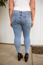 Load image into Gallery viewer, Acid Wash Destroyed Hem Judy Blue Skinny Jeans