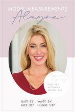 Load image into Gallery viewer, Cityscape Blouse In Burgundy