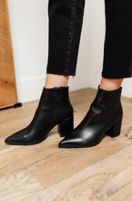 Load image into Gallery viewer, Amari Ankle Boots In Black