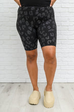 Load image into Gallery viewer, Animal Print Biker Shorts In Black