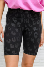 Load image into Gallery viewer, Animal Print Biker Shorts In Black