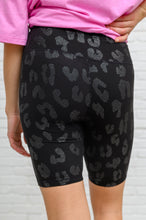 Load image into Gallery viewer, Animal Print Biker Shorts In Black