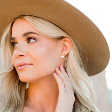 Load image into Gallery viewer, Soleil Stud Earrings
