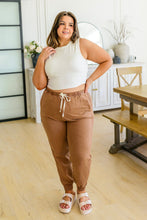 Load image into Gallery viewer, Best Friends Cropped Tank