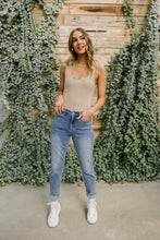 Load image into Gallery viewer, Better Days Vintage Wash Judy Blue Boyfriend Jeans