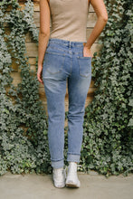 Load image into Gallery viewer, Better Days Vintage Wash Judy Blue Boyfriend Jeans