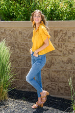 Load image into Gallery viewer, Capture The Moment Top In Yellow