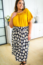 Load image into Gallery viewer, Capture The Moment Top In Yellow