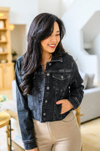 Load image into Gallery viewer, Charlie Cropped Judy Blue Denim Jacket