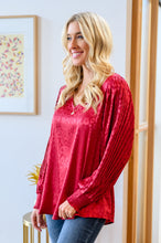 Load image into Gallery viewer, Cityscape Blouse In Burgundy