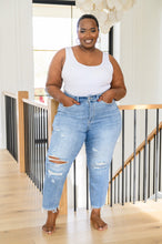 Load image into Gallery viewer, Claire High-Rise Slim Straight Leg Judy Blue Jeans