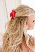Load image into Gallery viewer, Claw Clip Set of 4 in Red