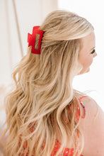Load image into Gallery viewer, Claw Clip Set of 4 in Red