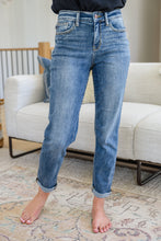 Load image into Gallery viewer, Hi Rise Bleach Splash Boyfriend Judy Blue Jeans