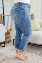 Load image into Gallery viewer, Hi Rise Bleach Splash Boyfriend Judy Blue Jeans