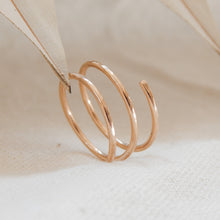 Load image into Gallery viewer, Hammered Wrap Ring