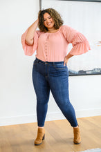 Load image into Gallery viewer, Georgia Back Yoke Skinny Judy Blue Jeans with Phone Pocket