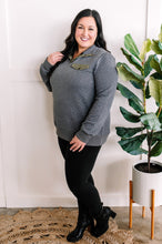 Load image into Gallery viewer, Quilted Pullover In Dark Grey &amp; Olive
