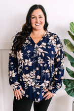 Load image into Gallery viewer, Floral Print Top With Elastic Sleeve In Navy &amp; Natural