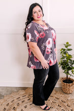 Load image into Gallery viewer, Front Seam Detail Top In Plum Florals