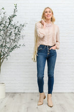 Load image into Gallery viewer, Jordie Hi-Rise Button Fly Judy Blue Cut Off Skinny