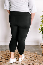 Load image into Gallery viewer, Athletic Leggings With Pockets In Black
