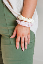 Load image into Gallery viewer, Daisy Day Hair Scrunchies
