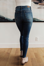 Load image into Gallery viewer, Feelin Warm Patch Judy Blue Jeans