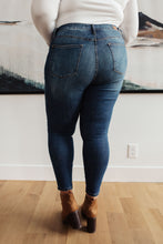Load image into Gallery viewer, Feelin Warm Patch Judy Blue Jeans