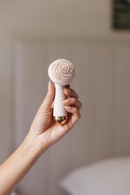 Load image into Gallery viewer, Flawless Hydro-Vibrating Facial Cleanser