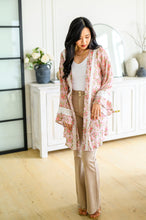 Load image into Gallery viewer, Floral Femme Kimono