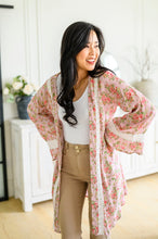 Load image into Gallery viewer, Floral Femme Kimono