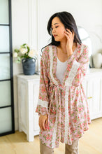 Load image into Gallery viewer, Floral Femme Kimono