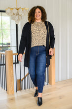 Load image into Gallery viewer, Georgia Back Yoke Skinny Judy Blue Jeans with Phone Pocket