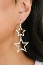 Load image into Gallery viewer, Glimmering Star Earrings