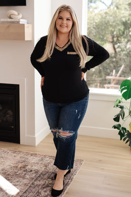 DOORBUSTER: Glitter Lining Long Sleeve V-Neck Top