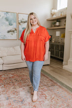 Load image into Gallery viewer, Mid Rise Cool Denim Relaxed Judy Blue Jeans