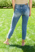 Load image into Gallery viewer, Hi-Rise Destroyed Slim Fit Judy Blue Jeans