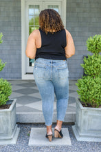 Load image into Gallery viewer, Hi-Rise Destroyed Slim Fit Judy Blue Jeans