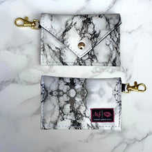 Load image into Gallery viewer, Live Box- Credit Card Wallet