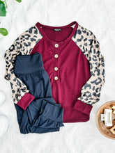 Load image into Gallery viewer, Long Sleeve Button Front Henley In Burgundy &amp; Leopard