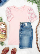 Load image into Gallery viewer, Floral Sleeve Top In Peachy Rose Knit