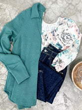 Load image into Gallery viewer, High Waisted Judy Blue Straight Leg Mom Jeans In Dark Wash