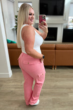 Load image into Gallery viewer, High Rise Cargo Straight Judy Blue Jeans in Pink